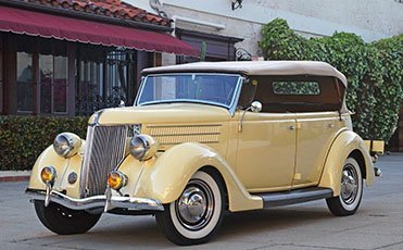 Classic Wedding Car Rental in Palm Spring